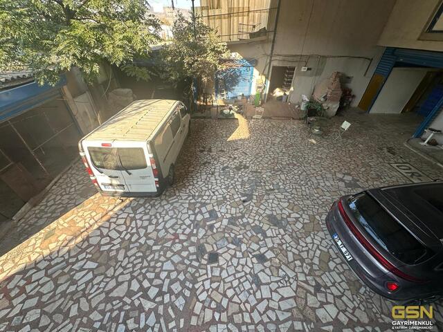 16-İZMİR BORNOVA PINARBAŞINDA SATILIK İŞYERİ VE ARAZİ